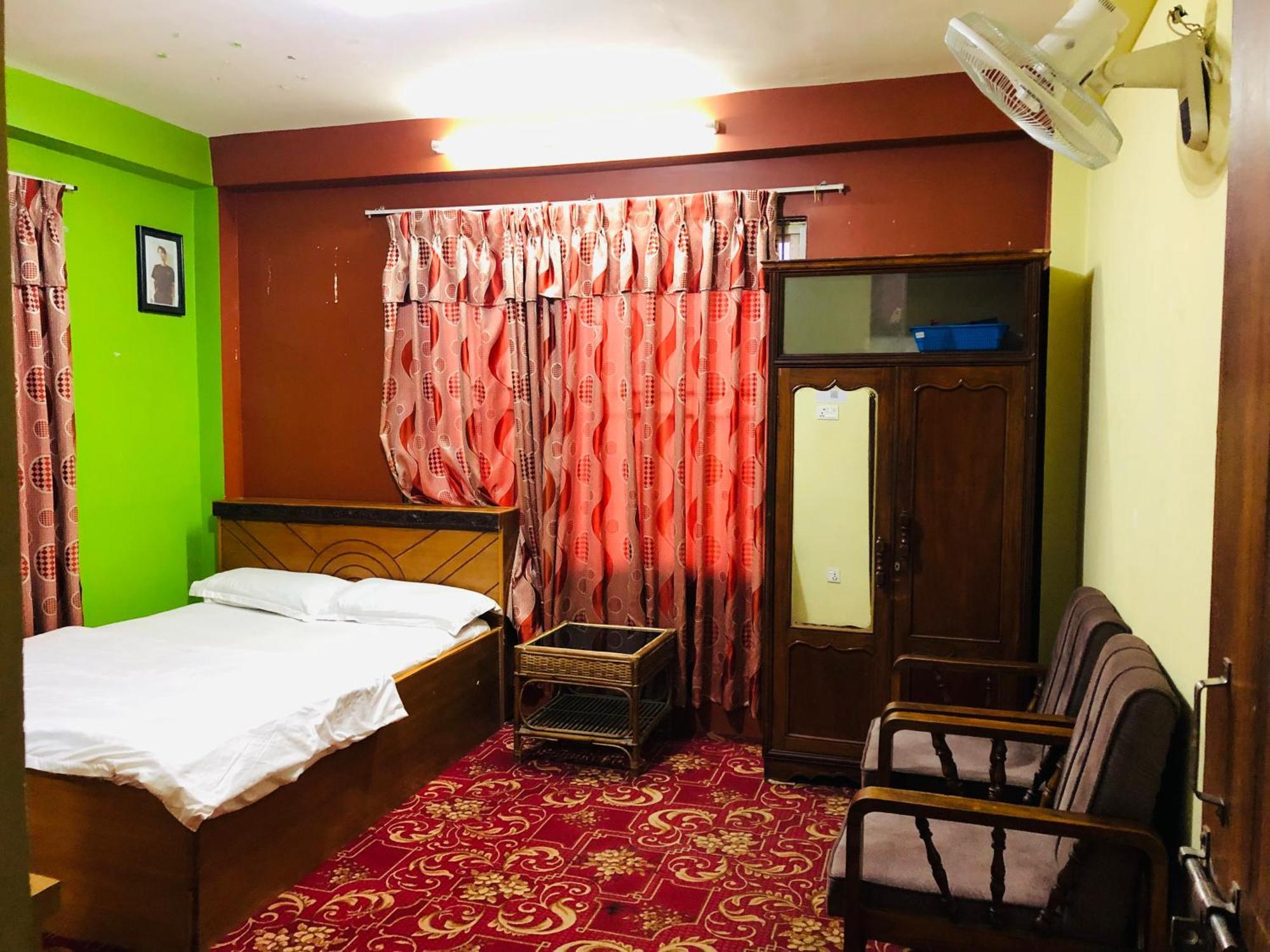 Sara'S Backpackers Hotel Katmandu Kültér fotó