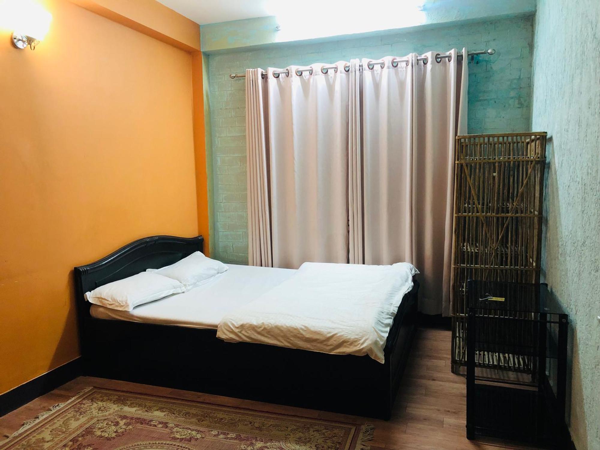 Sara'S Backpackers Hotel Katmandu Kültér fotó